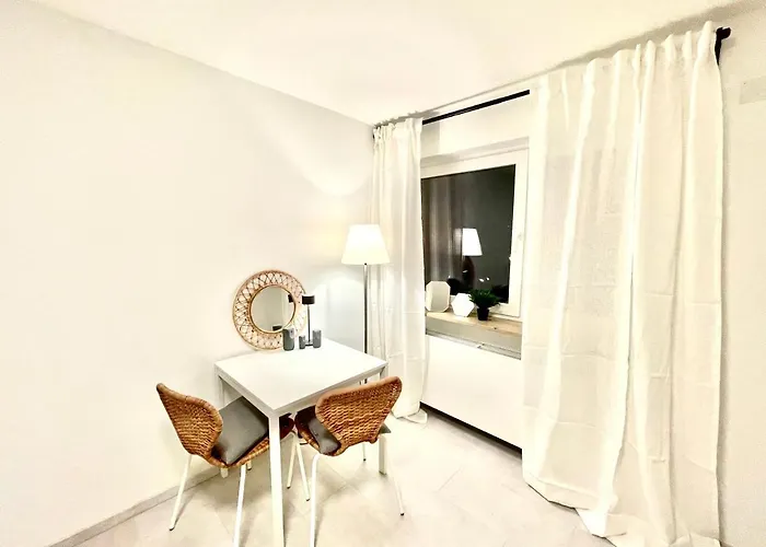Lake & Mountains - Compact Living - 38Sqm