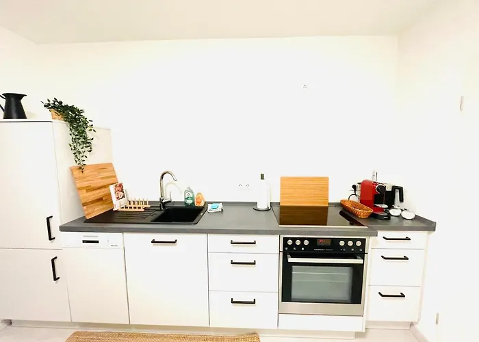 Lake & Mountains - Compact Living - 38Sqm